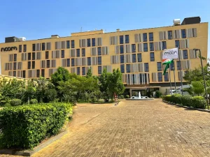 Noom HOTEL